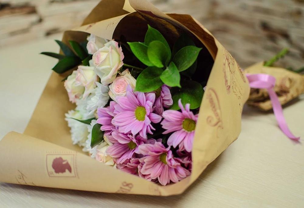 Букет цветов из: Розы и Хризантемы в Николо-Варваринке