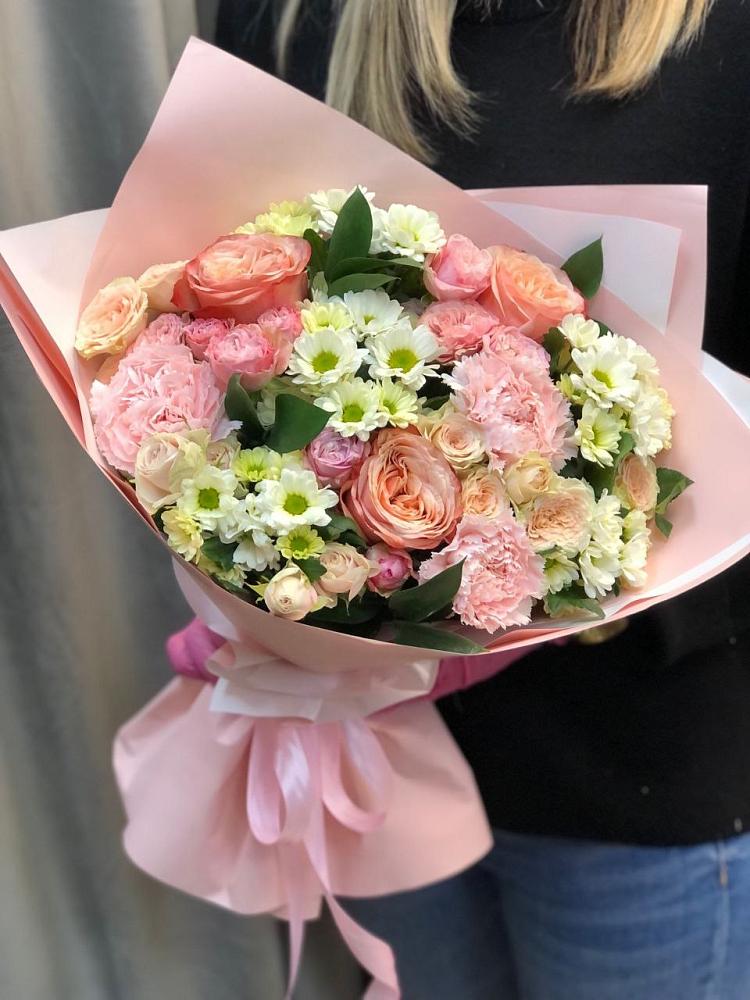 Букет цветов из: Гвоздики, Розы и Хризантемы в Николо-Варваринке