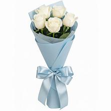 Букет 5 Белых роз Проуд в Николо-Варваринке