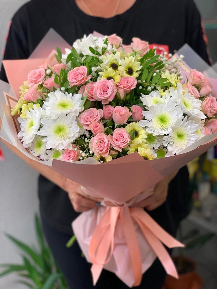 Букет цветов из: Розы и Хризантемы в Николо-Варваринке