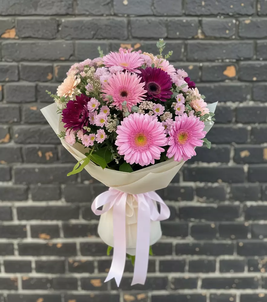 Букет цветов из: Герберы и Хризантемы в Николо-Варваринке