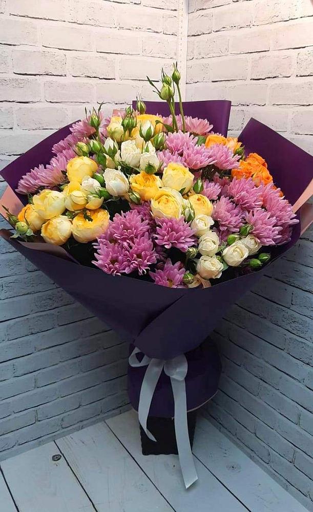 Букет цветов из: Хризантемы и Розы в Николо-Варваринке