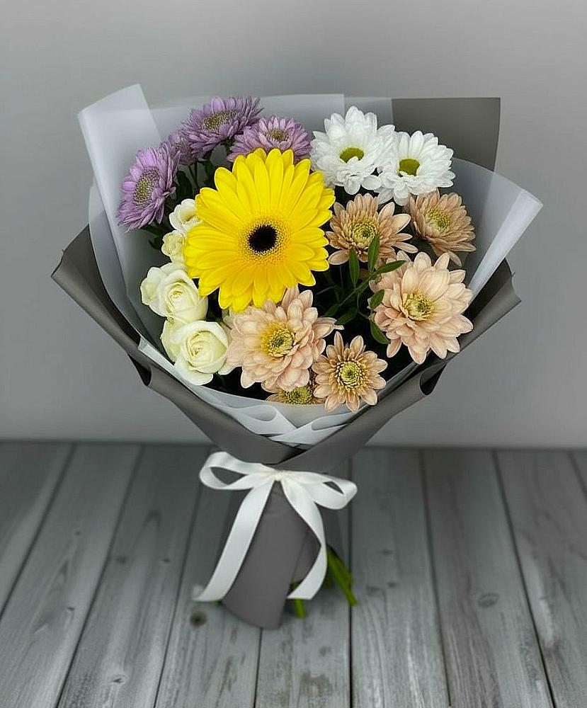 Букет цветов из: Розы, Герберы и Хризантемы в Николо-Варваринке