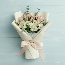 Букет цветов из:  Альстромерии в Николо-Варваринке