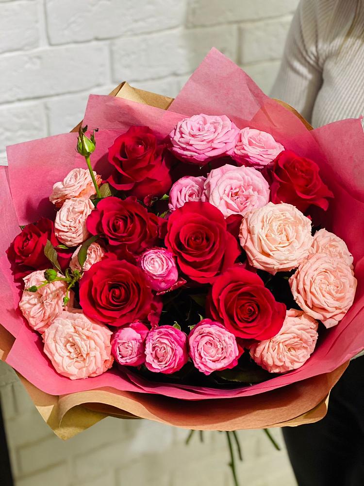 Букет цветов из: Розы в Николо-Варваринке