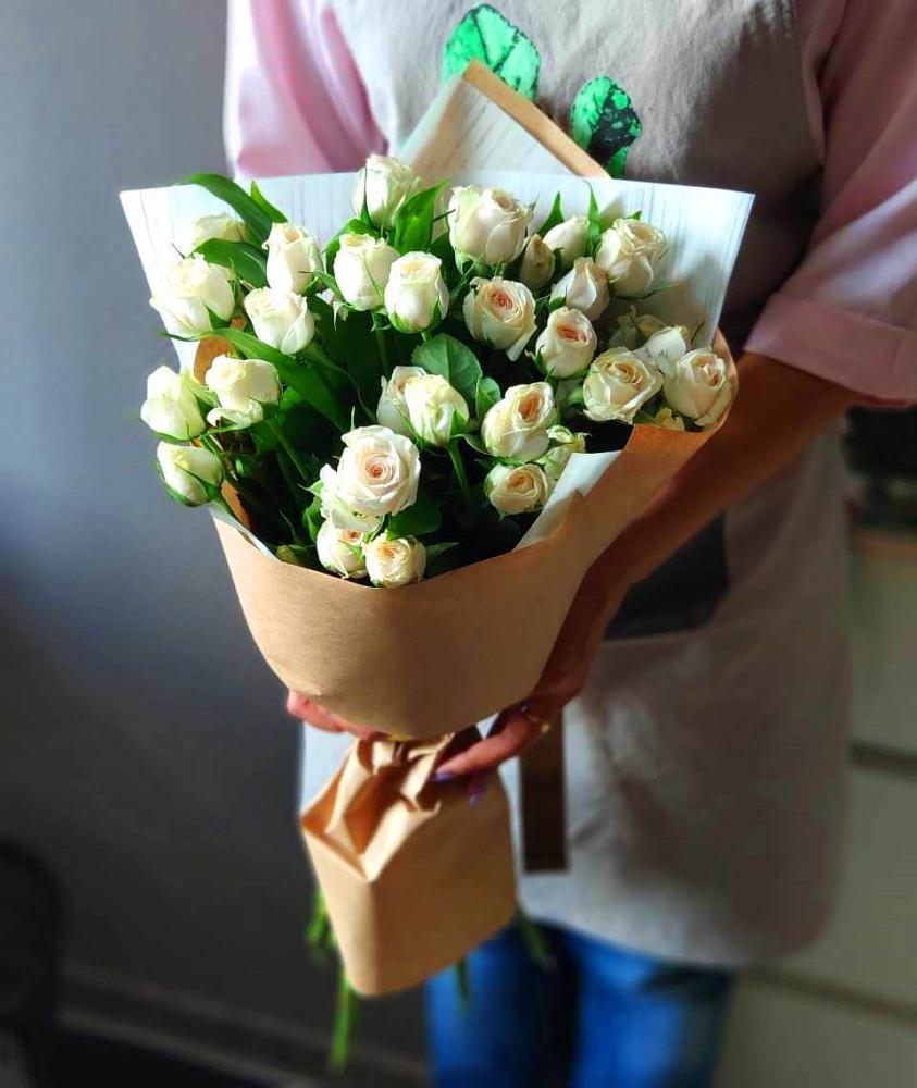 Букет цветов из: Розы в Николо-Варваринке