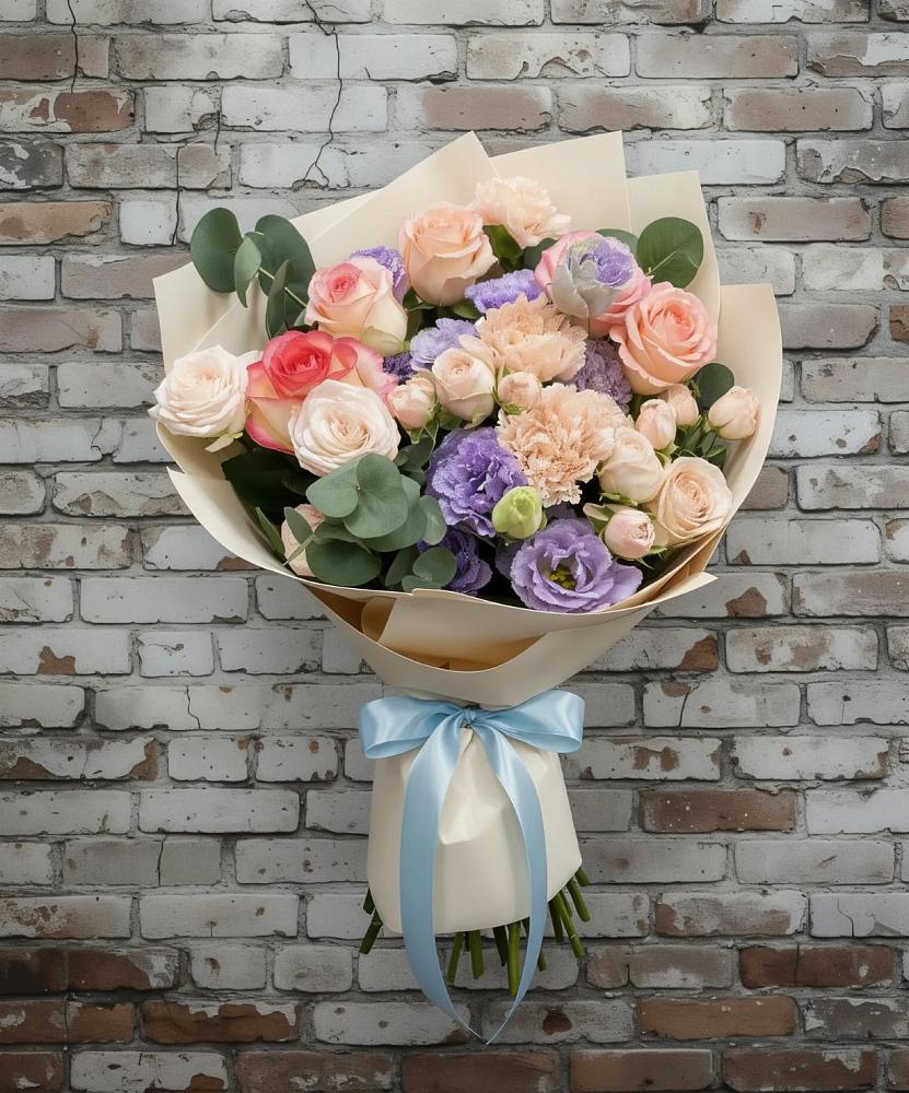 Букет цветов из: Розы, Лизиантусы и Гвоздики в Николо-Варваринке