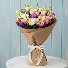 Букет цветов из:  Лизиантусы в Николо-Варваринке